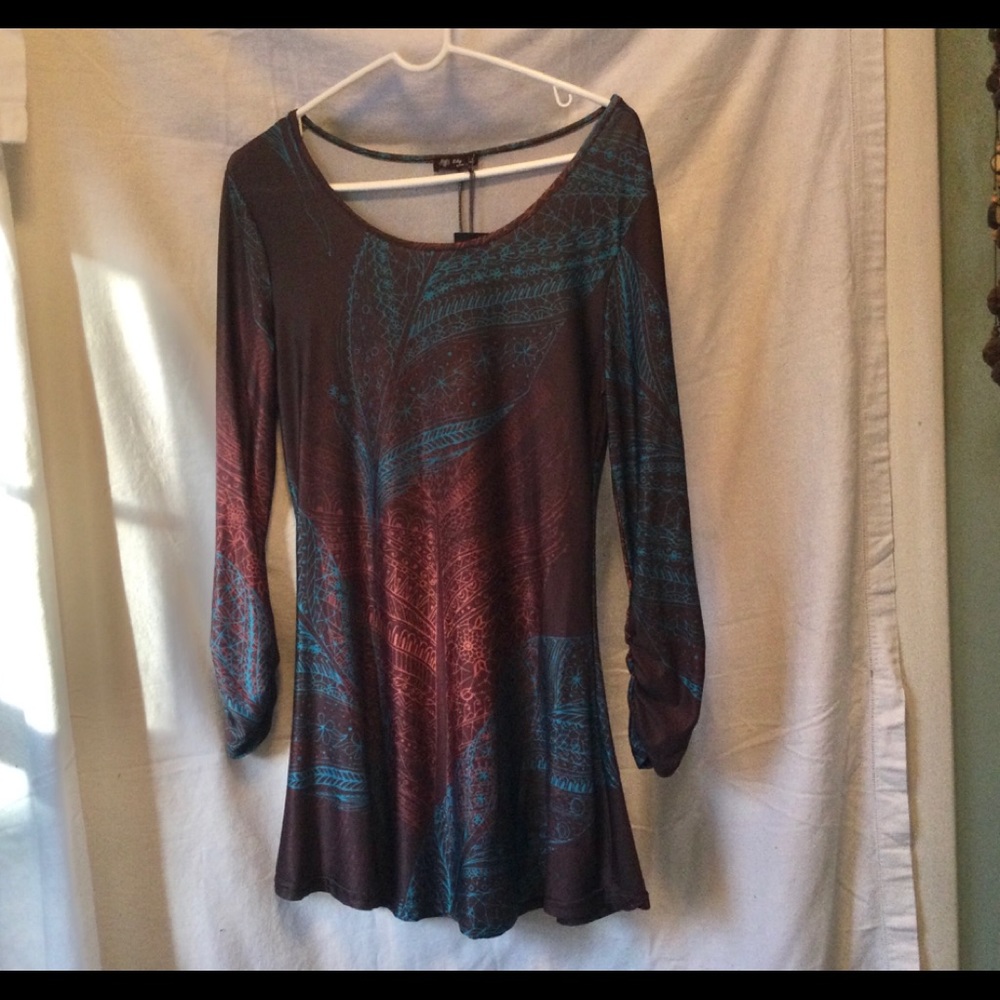 Lily TUNIC DRESS sz:S NWT Poly-spandex stretch, gathered sleeve detail